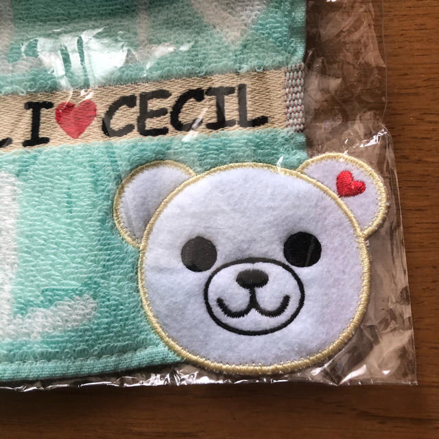 CECIL McBEE(セシルマクビー)のセシルマクビー  タオルハンカチ レディースのファッション小物(ハンカチ)の商品写真