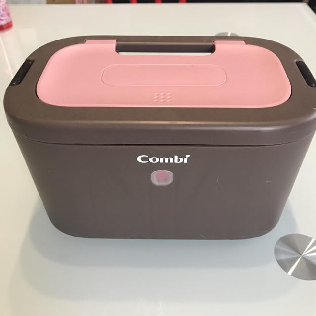 combi(コンビ)のお尻拭きウォーマー キッズ/ベビー/マタニティのおむつ/トイレ用品(ベビーおしりふき)の商品写真