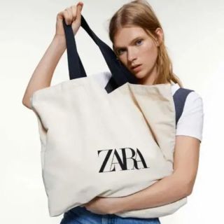 ZARA - ZARA♡ショッピングトートバッグの通販 by △▽hipa▽△｜ザラ ...