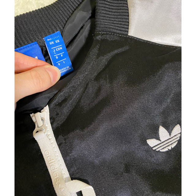 adidas(アディダス)のアディダス ジャケット レディースのジャケット/アウター(ノーカラージャケット)の商品写真