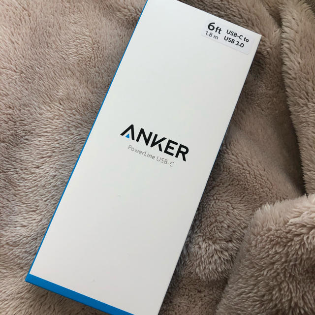 Anker USB Type C ケーブル USB-C & USB-A 3.0 スマホ/家電/カメラのスマートフォン/携帯電話(バッテリー/充電器)の商品写真