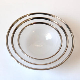 ミキモト(MIKIMOTO)のMIKIMOTO ガラス製　皿　三枚組(食器)