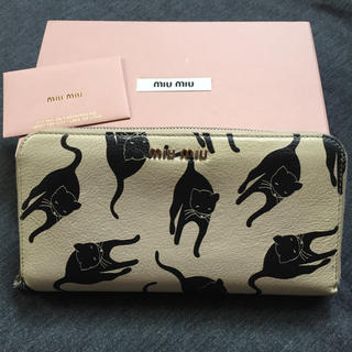 ミュウミュウ 猫 財布 レディース の通販 48点 Miumiuのレディースを買うならラクマ