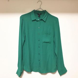 エイチアンドエム(H&M)のH&M グリーン ブラウス(シャツ/ブラウス(長袖/七分))