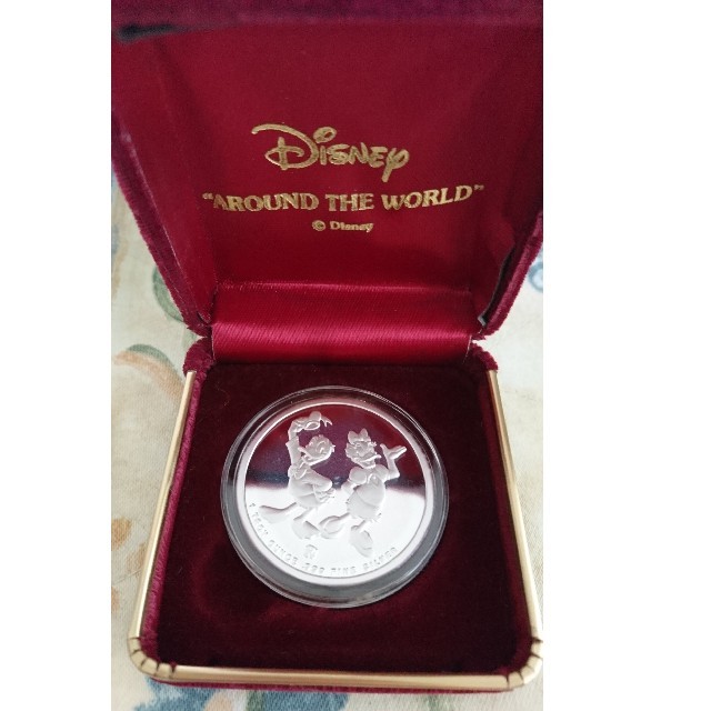 Disney(ディズニー)のDisney SILVER メダル 88' シリアルナンバー入り エンタメ/ホビーのコレクション(ノベルティグッズ)の商品写真