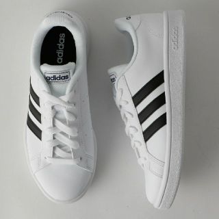 アディダス(adidas)のアディダスGRANDCOURT レディースねこ様専用(スニーカー)