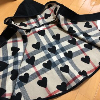 最も優遇 ハート バーバリー BURBERRY ハート 黒 ケープ BURBERRY