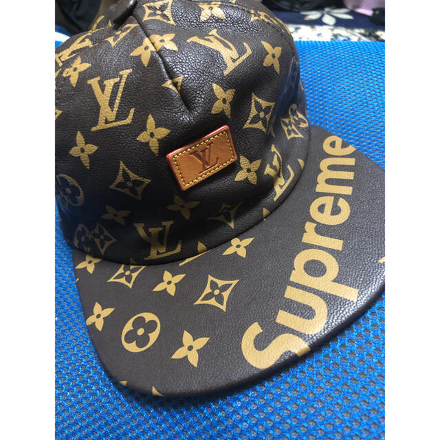 Supreme(シュプリーム)の相場40〜60万 supreme×louis vuitton 希少 メンズの帽子(キャップ)の商品写真