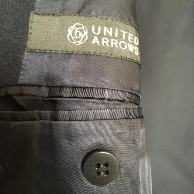 UNITED ARROWS(ユナイテッドアローズ)の紺色ウールブレザージャケット メンズのジャケット/アウター(テーラードジャケット)の商品写真