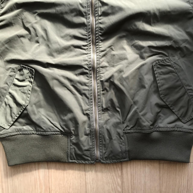 GU(ジーユー)のGU ブルゾン レディースのジャケット/アウター(ブルゾン)の商品写真