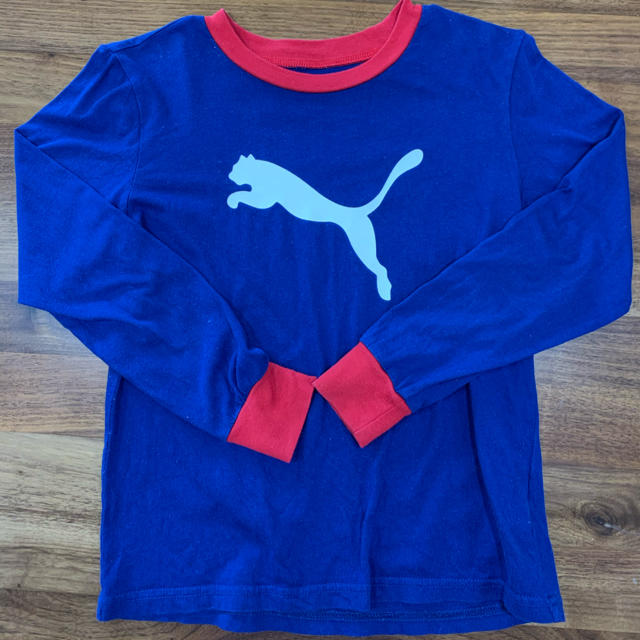 PUMA(プーマ)の子供服　長袖シャツ　プーマ　140センチ キッズ/ベビー/マタニティのキッズ服男の子用(90cm~)(Tシャツ/カットソー)の商品写真