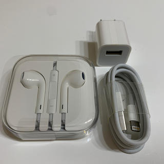 アップル(Apple)のiPhone純正 イヤホン 充電器 セット(バッテリー/充電器)