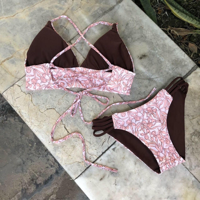 ALEXIA STAM(アリシアスタン)の新品 Pink Leaf Bikini 👙 レディースの水着/浴衣(水着)の商品写真