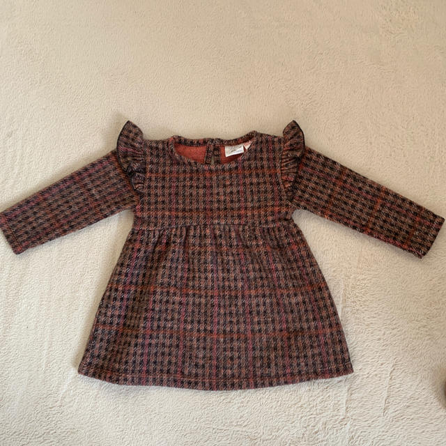 ZARA(ザラ)の未使用品 ZARAベビー 74センチ 6〜9m キッズ/ベビー/マタニティのベビー服(~85cm)(ワンピース)の商品写真