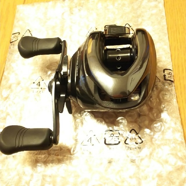 SHIMANO(シマノ)のカールおじさん専用新品 未使用 シマノ アンタレス DC MD XG 右  スポーツ/アウトドアのフィッシング(リール)の商品写真