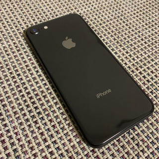 アップル(Apple)のiPhone8 美品　本体(スマートフォン本体)