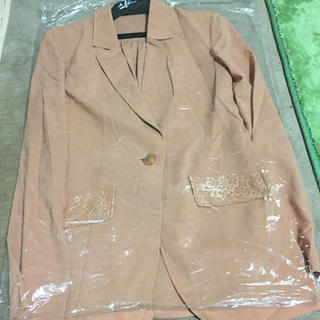セシルマクビー(CECIL McBEE)のジャケット(スプリングコート)