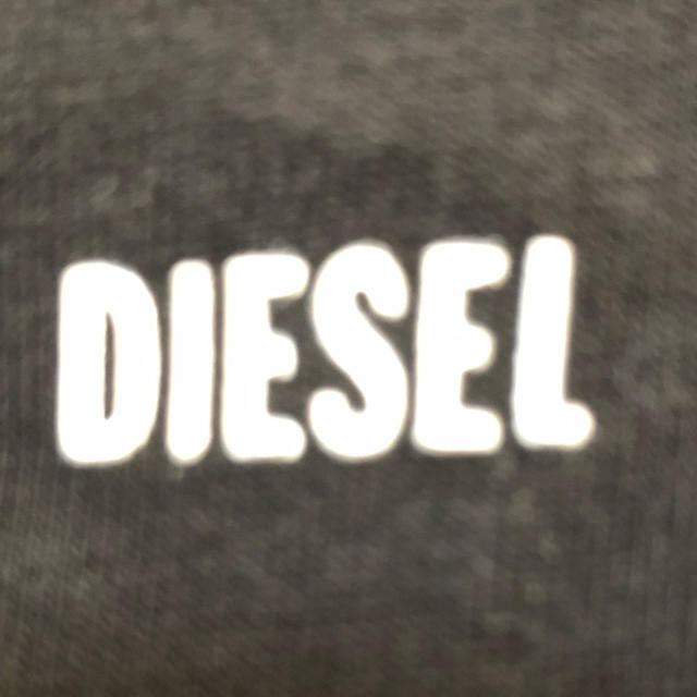 DIESEL(ディーゼル)のDIESEL Vネック ワンポイント Tシャツ ブラック 大きいサイズ メンズ  メンズのトップス(Tシャツ/カットソー(半袖/袖なし))の商品写真