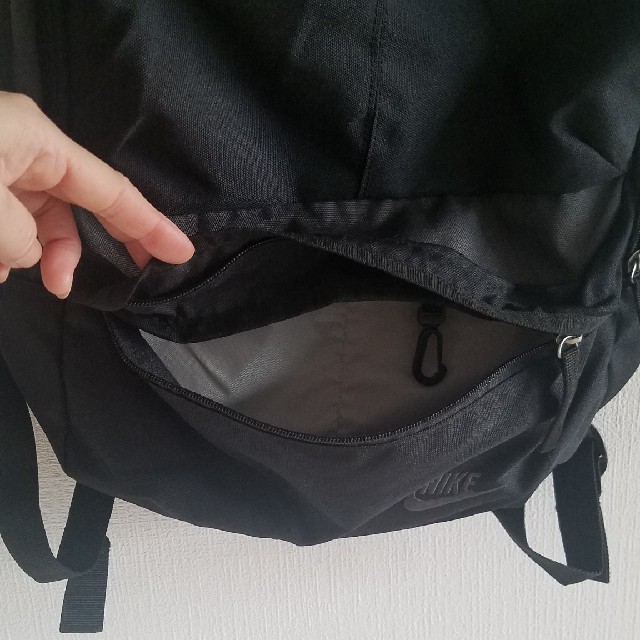 NIKE(ナイキ)のNIKE　ナイキ　リュック　黒&グレー メンズのバッグ(バッグパック/リュック)の商品写真