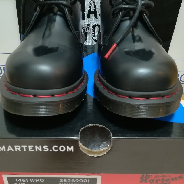セール特価 Dr.Martens - ドクターマーチン Dr. Martens × THE WHO 3ホールの通販 by りんどばーぐ|ドクターマーチンならラクマ 高い品質