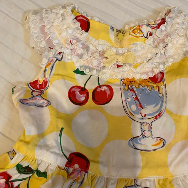 Shirley Temple(シャーリーテンプル)の新品　100 シャーリーテンプル　フルーツパフェ　ワンピース キッズ/ベビー/マタニティのキッズ服女の子用(90cm~)(ワンピース)の商品写真