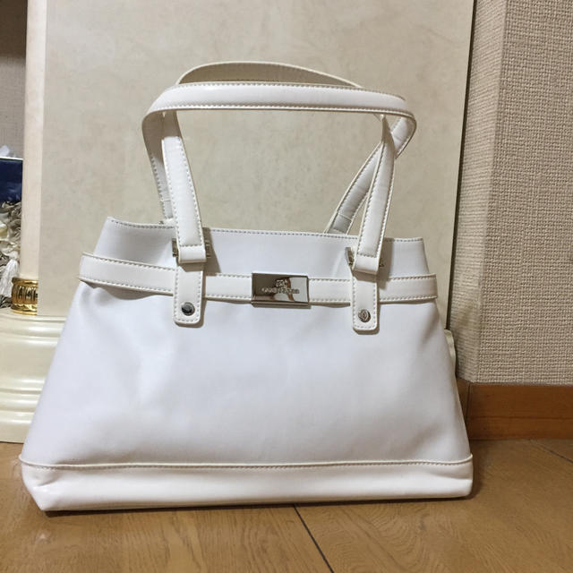 Courreges - 新品 クレージュ 白ハンドバッグの通販 by ミドルロード's