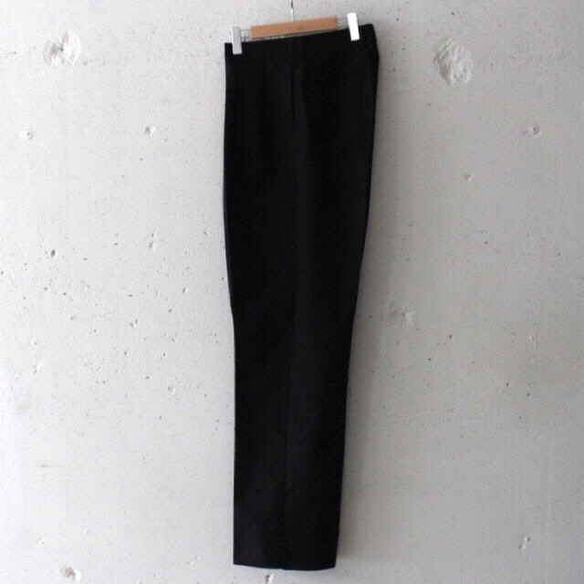 COMOLI(コモリ)のNEAT　Hopsack/Wide - Black メンズのパンツ(スラックス)の商品写真