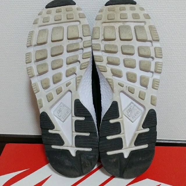 NIKE(ナイキ)のNIKE エアハラチ ラン ウルトラ ブラック 25.5cm レディースの靴/シューズ(スニーカー)の商品写真