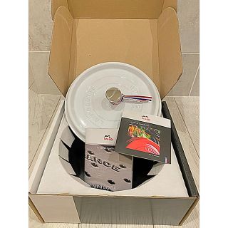 ストウブ(STAUB)のSTAUB  ココットラウンド 24cm 未使用 ホワイト(鍋/フライパン)