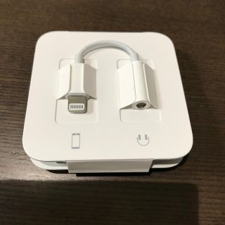 iPhone イヤホン変換アダプター 純正(ヘッドフォン/イヤフォン)