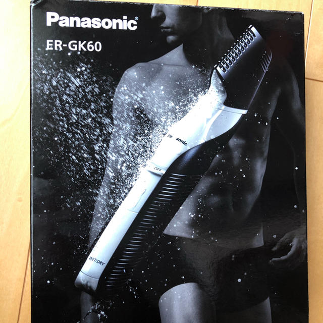 Panasonic(パナソニック)のパナソニック ボディトリマー お風呂剃り可 男性用 白 ER-GK60-W スマホ/家電/カメラの美容/健康(メンズシェーバー)の商品写真