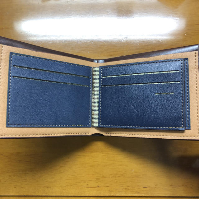 二つ折り財布　PUレザー メンズのファッション小物(折り財布)の商品写真