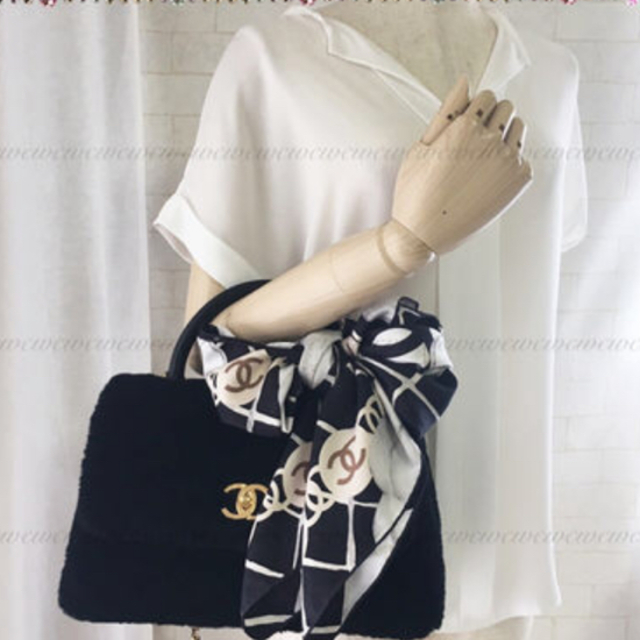 CHANEL - CHANEL 極美品♡未使用 素敵なシルクスカーフの通販 by CHANEL - CHANEL 極美品♡未使用 素敵なシルクスカーフの通販 by