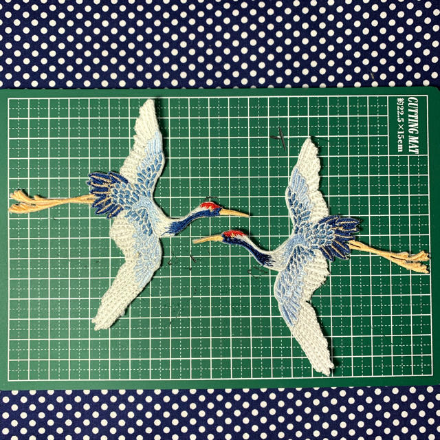 ２枚 鶴 ワッペン 刺繍 鳥 バード 和風 日本 和柄 リメイク 左右対称の通販 By Tttttttttt Shop ラクマ