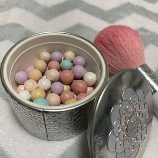 ゲラン(GUERLAIN)のゲラン メテオリッドビーユ ブラシ付き(フェイスパウダー)