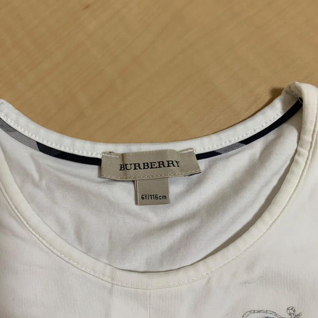 BURBERRY(バーバリー)の子供服 キッズ/ベビー/マタニティのキッズ服女の子用(90cm~)(Tシャツ/カットソー)の商品写真