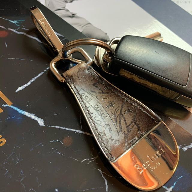 正規品! m様専用ベルルッティ キーリング メンズ | bca.edu.gr