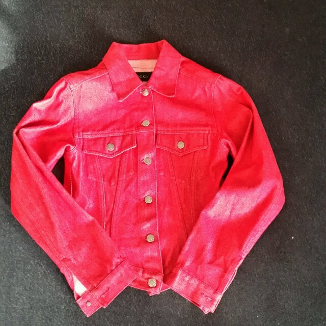 Gucci(グッチ)のgucci Gジャン　赤 レディースのジャケット/アウター(Gジャン/デニムジャケット)の商品写真