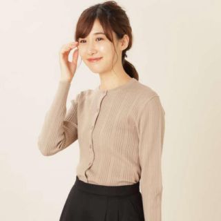 ナチュラルビューティーベーシック(NATURAL BEAUTY BASIC)のクルーネックカーディガン(カーディガン)