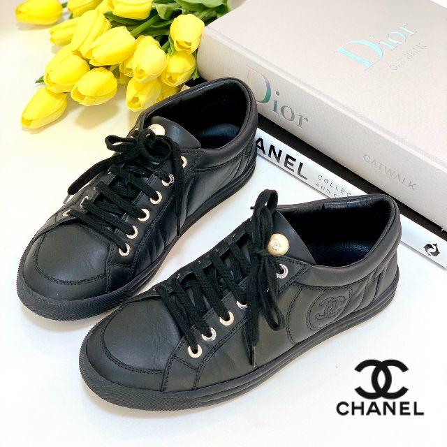 CHANEL - 953 美品 シャネル ココマーク スニーカーの通販 by mame's shop｜シャネルならラクマ