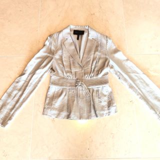 ビーシービージーマックスアズリア(BCBGMAXAZRIA)の新品　BCBG 薄手　グレー　ジャケット(テーラードジャケット)