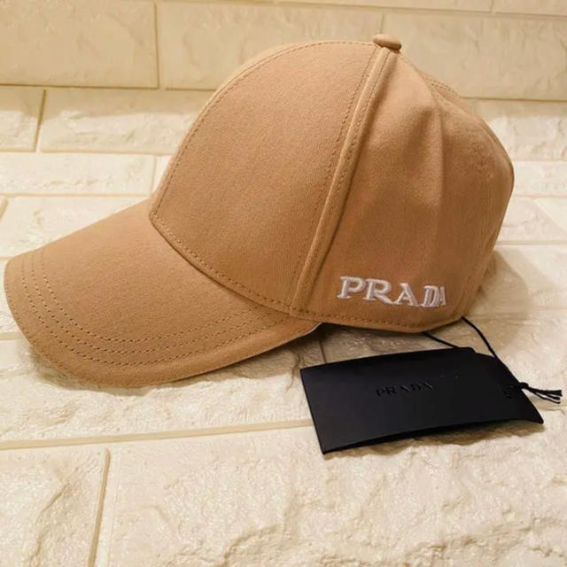 PRADA  キャップ  値下げしました！！CAP