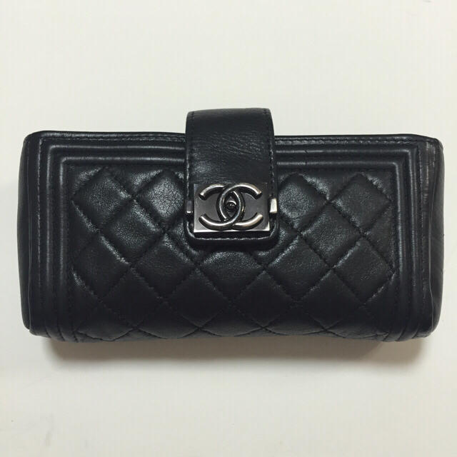 CHANEL(シャネル)のボーイシャネル♡ポーチ♡ レディースのファッション小物(ポーチ)の商品写真