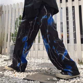 バレンシアガ(Balenciaga)のサンダー柄 パンツ 最終値下げ(スラックス)