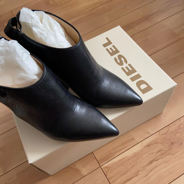 DIESEL(ディーゼル)のDIESEL 本革 ヒール 最終価格 レディースの靴/シューズ(ハイヒール/パンプス)の商品写真