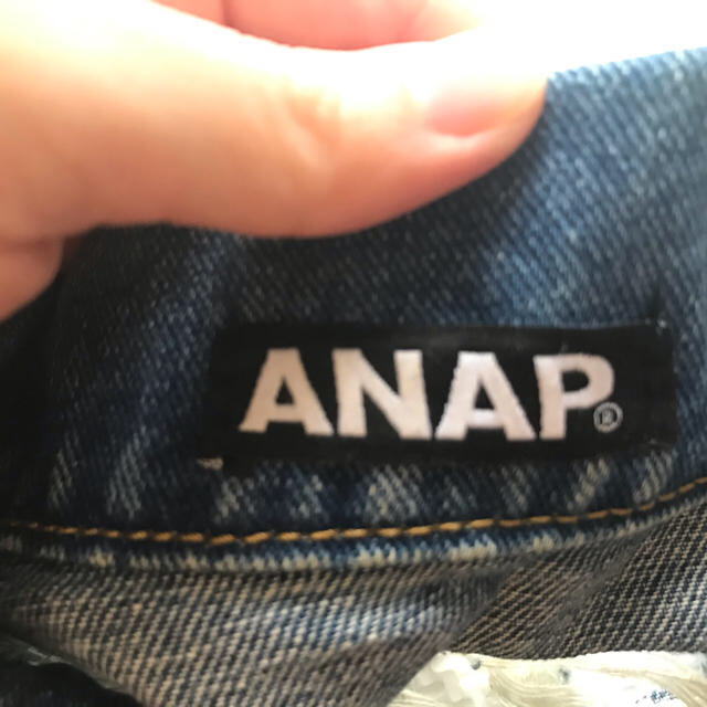 ANAP(アナップ)のanap ハイダメージ　デニムジャケット　アウター　 レディースのジャケット/アウター(Gジャン/デニムジャケット)の商品写真