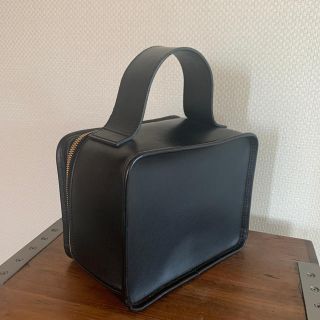 マルタンマルジェラ(Maison Martin Margiela)のyukari ota おおたゆかり　レザーハンドバッグ　完売　黒(バッグ)