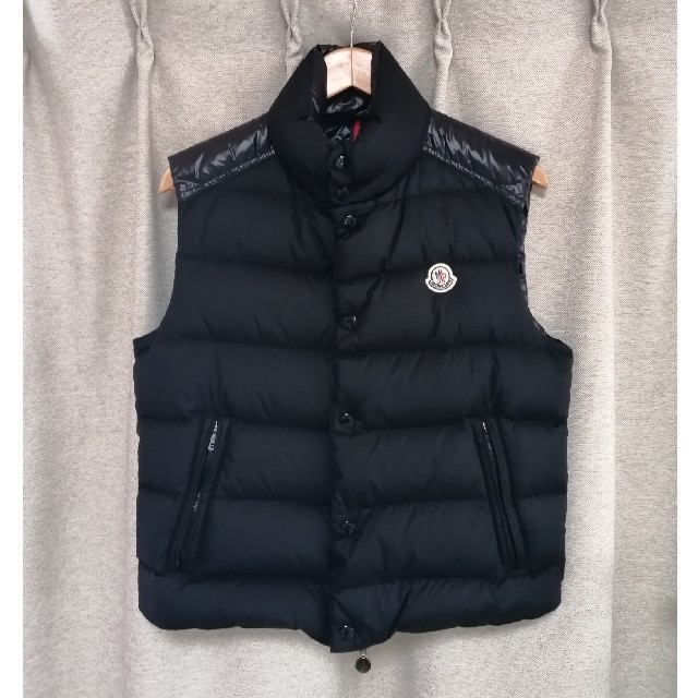 【送料無料】MONCLER モンクレール  CHEVAL シェバル　ダウンベスト