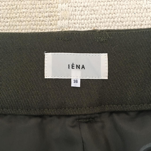 IENA(イエナ)のIENA R/W クロップドペグトップパンツ 38 レディースのパンツ(クロップドパンツ)の商品写真
