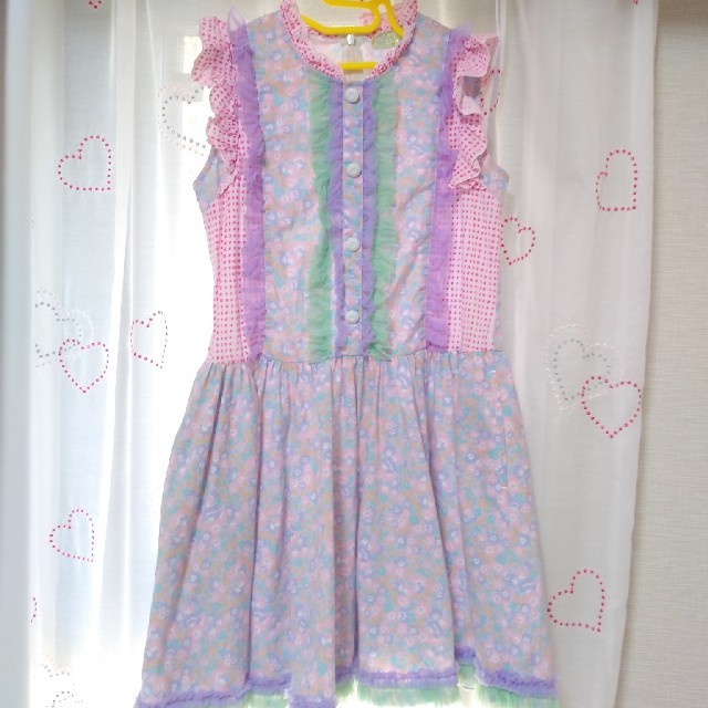 fafa(フェフェ)のお値下げ‼️フェフェ　ワンピース　140  キッズ/ベビー/マタニティのキッズ服女の子用(90cm~)(ワンピース)の商品写真